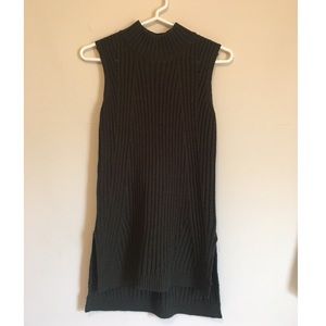 High neck sleeveless sweater